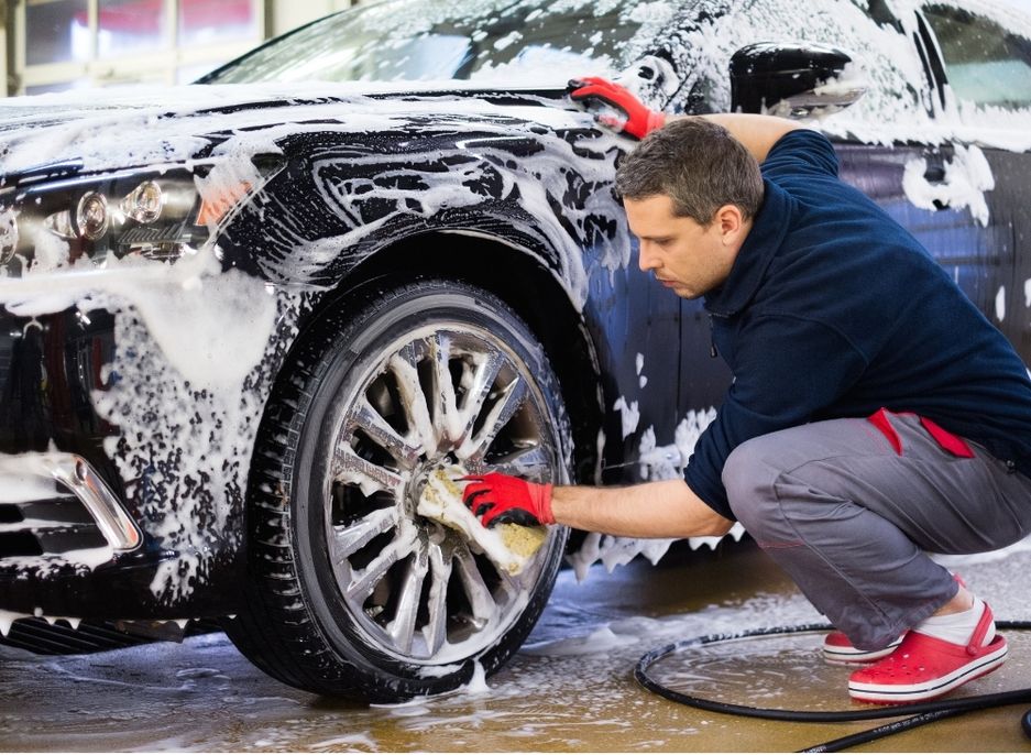 Mobile Car Wash Service in Abu Dhabi
